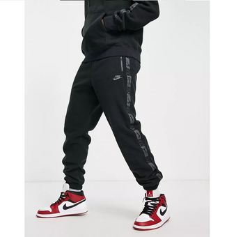 Штаны Nike Sportswear Therma-FIT Fleece Pants DO2619-010